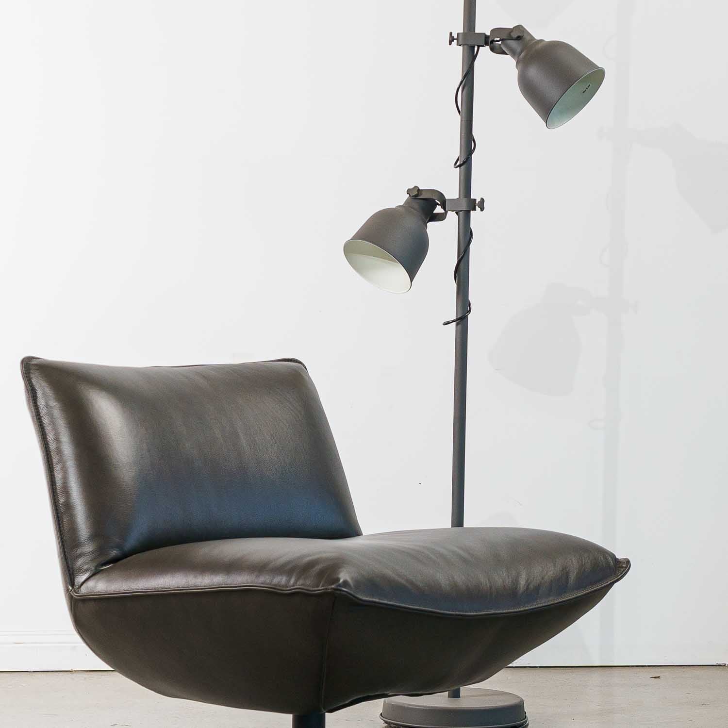 Global Leather Swivel Chair